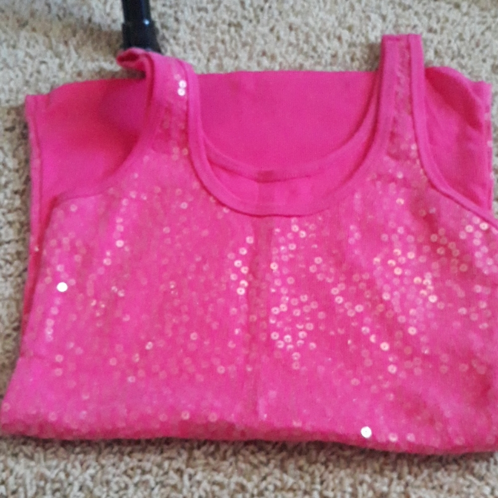 Pink tank top